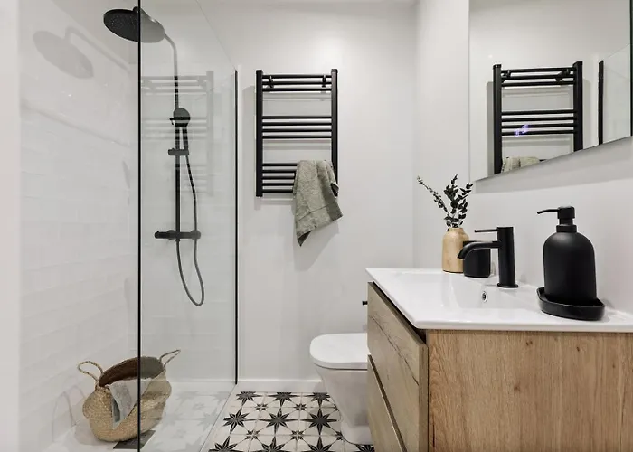 Adile - 4 Bedrooms And Balcony In El Putxet Barcellona